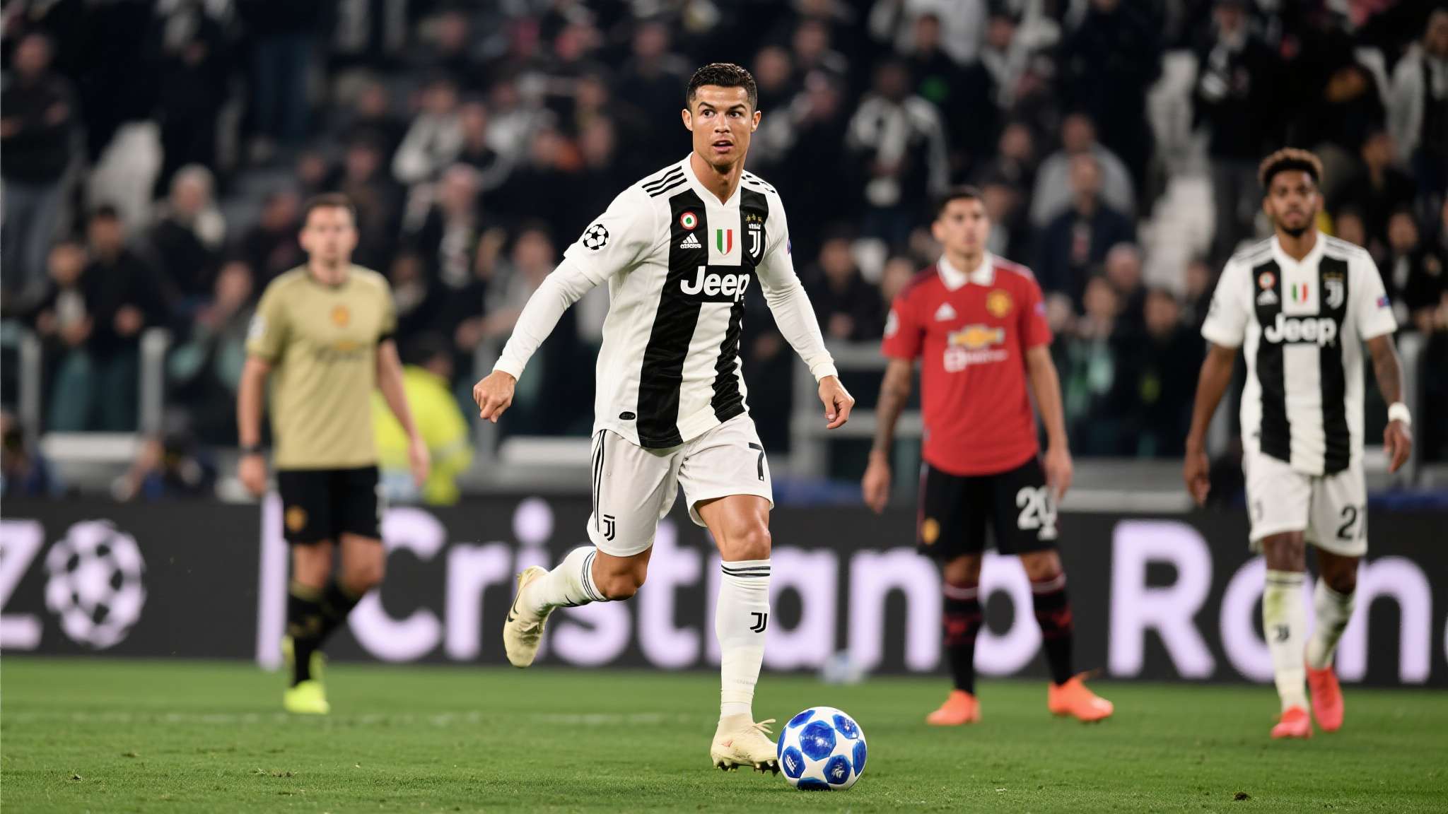 纵观德转统计，无人可以撼动"Cristiano Ronaldo"这个名字在绿茵上